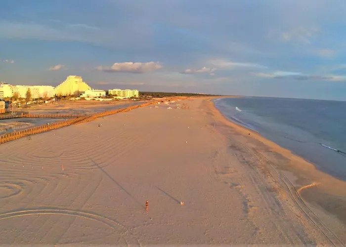 De 2 Quartos No Centro De Apartamento Monte Gordo