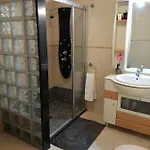 De 2 Quartos No Centro De Apartman Monte Gordo
